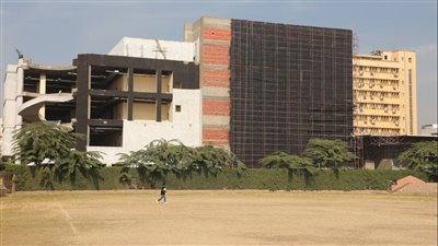 75 % نسبة الإنجاز في الأعمال الإنشائية لمسرح دولت أبيض بجامعة القاهرة 