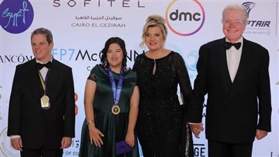 في لفتة إنسانية.. حسين فهمي يخطف الأنظار بصحبة ذوي الهمم (فيديو) 