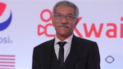 بإطلالة كلاسيكية.. سيد رجب يتألق في حفل ختام مهرجان القاهرة السينمائي (فيديو)