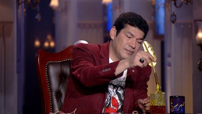 غدًا.. باسم سمرة ضيف أسما إبراهيم في الموسم الثالث من برنامج 