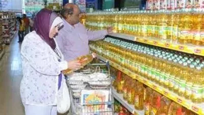 كرتونة البيض بـ68 جنيها.. ننشر أسعار المنتجات في منافذ المجمعات الاستهلاكية