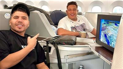 توكلنا على الله.. عمر كمال وحمو بيكا يصلان قطر لإحياء حفل غنائي على هامش المونديال