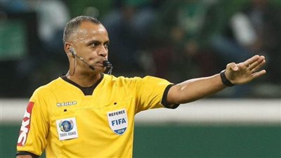 حكم برازيلي يدير مباراة السعودية وبولندا في كأس العالم