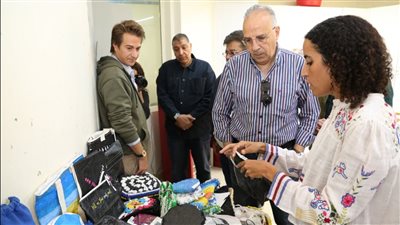 جولة تفقدية لوزير الري لمنظومة تجميع المخلفات البلاستيكية 