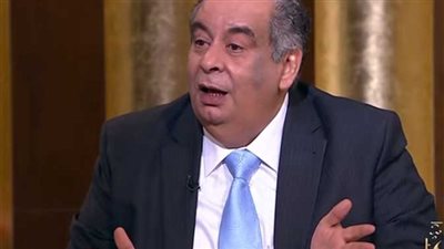 الباز يطالب اتحاد الكتاب باعتذار رسمي للروائي يوسف زيدان