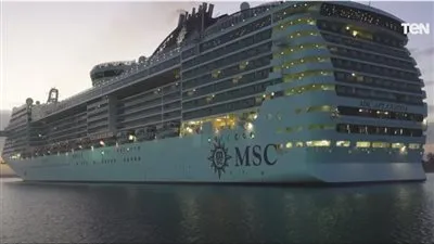 شاهد.. وصول السفينة السياحية Splendida ميناء السخنة