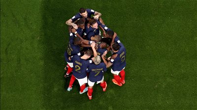 معلق مباراة فرنسا وبولندا في كأس العالم والقناة الناقلة