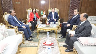 محافظ المنوفية رئيس لجنة مكافحة الهجرة غير الشرعية والاتجار بالبشر 