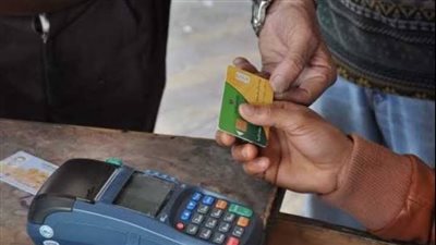 ضبط ٢١٠ بطاقة صرف دعم تمويني بمخبز في الحوامدية بالجيزة