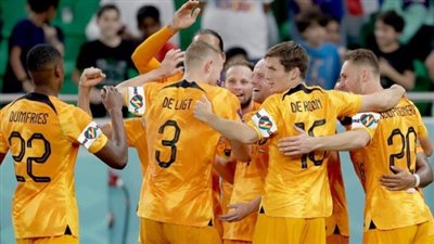 شاهدها.. موعد والقنوات الناقلة ومعلقي مباراة قطر وهولندا اليوم في كأس العالم 2022