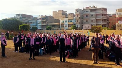 الوقوف دقيقة حداد على روح الطالبة 