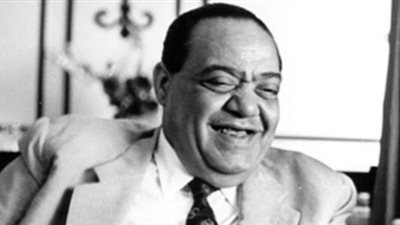 عاش قصة حب مؤلمة مع مطربة شهيرة ومات وحيدا.. محطات الشاعر كامل الشناوي في ذكرى وفاته