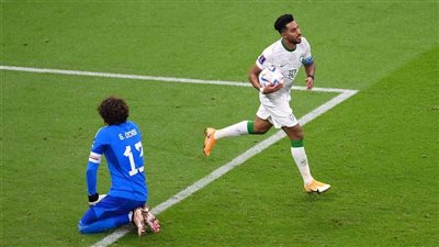 سالم الدوسري يعادل رقم الجابر والخزري في ليلة خروج السعودية من مونديال قطر