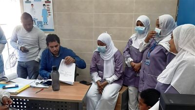 محافظ أسوان: توفير الدعم لإنجاح الحملة القومية للتطعيم ضد شلل الأطفال