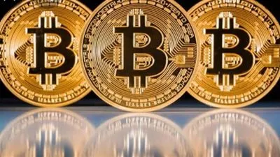 تعرف على أسعار العملات الرقمية.. سعر البيتكوين اليوم الجمعة 