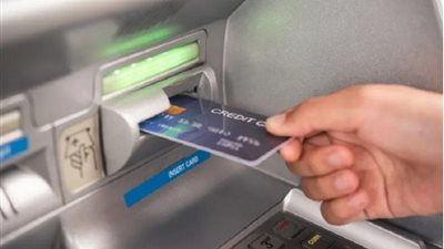 كشفه موقع تسوق.. القبض على المتهم بالاستيلاء على بيانات 