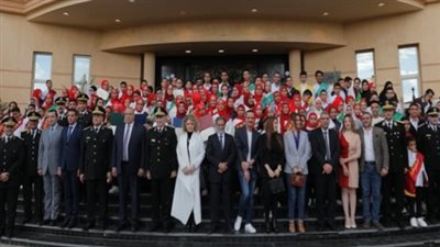 لتفوقهم دراسيًا.. الداخلية تواصل تُكريم أبناء شهداء الشرطة