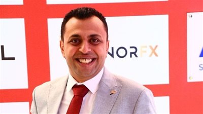 خبير اقتصادي يكشف المشاكل الحالية التي تواجه سوق الذهب