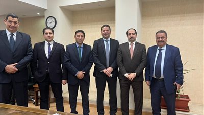 نقيب البيطريين يخاطب 