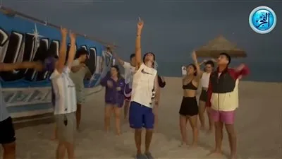 وصلة رقص لجماهير الأرجنتين على شاطئ الوكرة.. فيديو