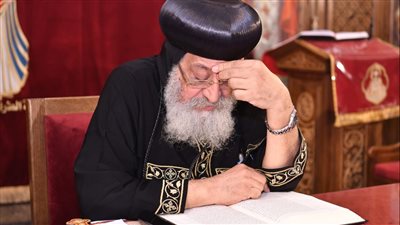 البابا تواضروس عن المتنيح الأنبا داود: تحمل صليب المرض بشكر وصبر