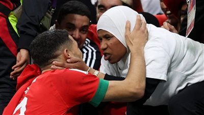 والد حكيمي: أشرف يقول دائما أنه بخير حتى وهو مصاب