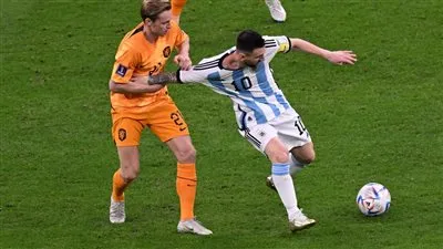 هدف الأرجنتين اليوم من صناعة ميسي