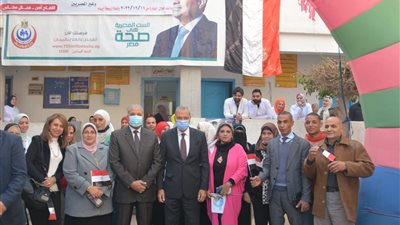 محافظ القليوبية يدشن حملة التطعيم ضد شلل الأطفال بالمركز الطبي ببنها