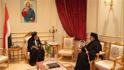 البابا تواضروس يستقبل النائب البطريركي للروم الكاثوليك