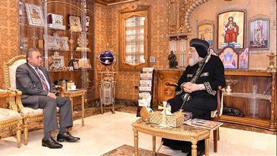 البابا تواضروس يستقبل القنصل المصري الجديد بفرانكفورت