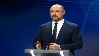 رئيس وزراء أوكرانيا: 700 مليار دولار تكلفة الإعمار 