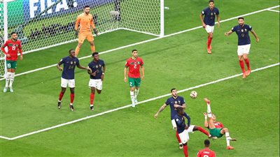 وصلة بكاء للاعبي المغرب بعد الخسارة أمام فرنسا 