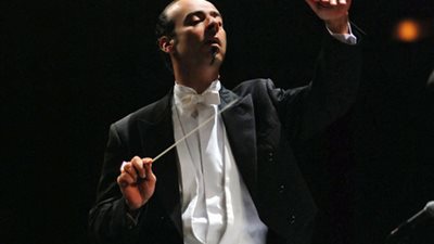 المتحف المصري الكبير يستقبل فاطمة سعيد ونادر عباسي في أول حفل جماهيري ضخم مع العام الجديد