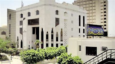 ما المطلوب شرعًا فيمن يُعيَّن إمامًا للمسجد؟ العالِم فقط أم الحافِظ؟ الإفتاء تجيب