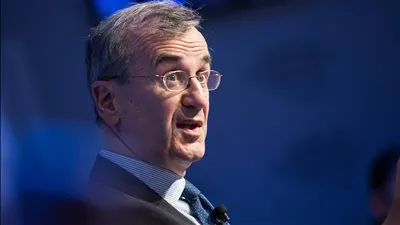 محافظ بنك فرنسا: المركزي الأوروبي مستعد لرفع الفائدة للمرة الخامسة