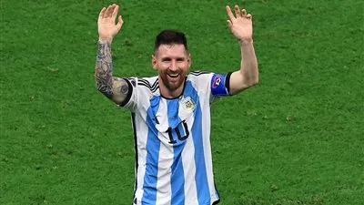عاجل.. أول رد فعل من ميسي بعد التتويج بكأس العالم