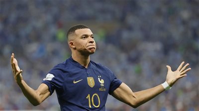 مبابي يتفوق على ميسي.. أرقام هداف كأس العالم 2022