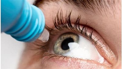 بعد تحذير الصحة العالمية.. طبيب: احذروا قطرات العيون (فيديو)