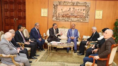  رئيس جامعة المنوفية يستقبل مدير المشروعات التربوية بمؤسسة البحث العلمى فرع مصر 