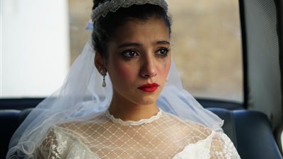 بين الأمواج ينطلق تجاريًا بموطنه في دور العرض المغربية ابتداءً من 21 ديسمبر