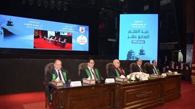 الخشت: جامعة القاهرة تتصدر الجامعات والمؤسسات البحثية في مؤشر البحث العلمي 
