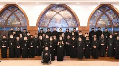 البابا تواضروس يلتقي بكهنة حدائق القبة والوايلي والعباسية بالمقر البابوي 