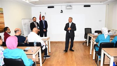 الاعتماد والرقابة الصحية تنظم برنامج تأهيلي للتمريض بمستشفى شفاء الأورمان 