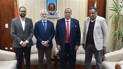 المستشار الثقافي الإيطالي ورئيس جامعة الأقصر يبحثان إقامة ملتقي الجامعات الإيطالية
