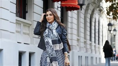 من باريس.. مي عمر في أحدث ظهور لها