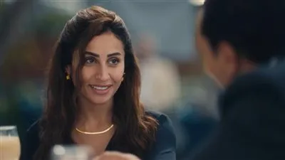 دينا الشربيني تقتل زوجها وتهرب من الشرطة في الحلقة الأخيرة من مسلسل 'آخر دور'