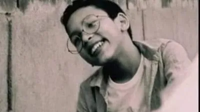 لافتات بشوارع الخانكة تطالب بالقصاص للطفل زياد ضحية مدمني المخدرات 