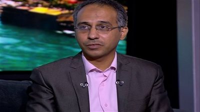 مدير بالأرصاد يكشف خريطة الأمطار غدًا.. ويحذر من أعمدة الإنارة