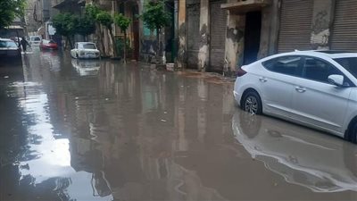 غرق شوارع غرب الإسكندرية بمياه الأمطار (صور)