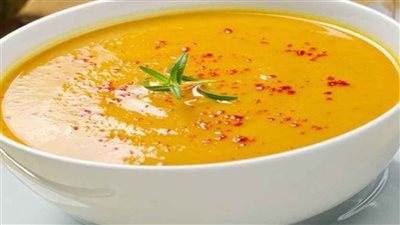 استشاري تغذية يكشف أهم أسباب برودة الأطراف خلال الشتاء وأطعمة للتدفئة (فيديو)